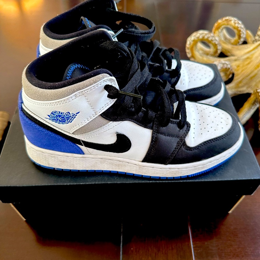 Air Jordan 1 White Hyper Royal-Black size 6